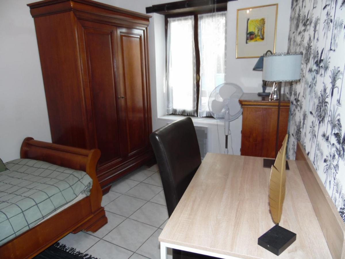 Le Clos Des Tuileries Montholon Esterno foto